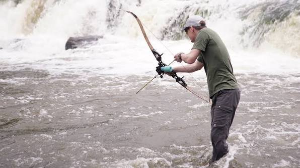 Bowfishing